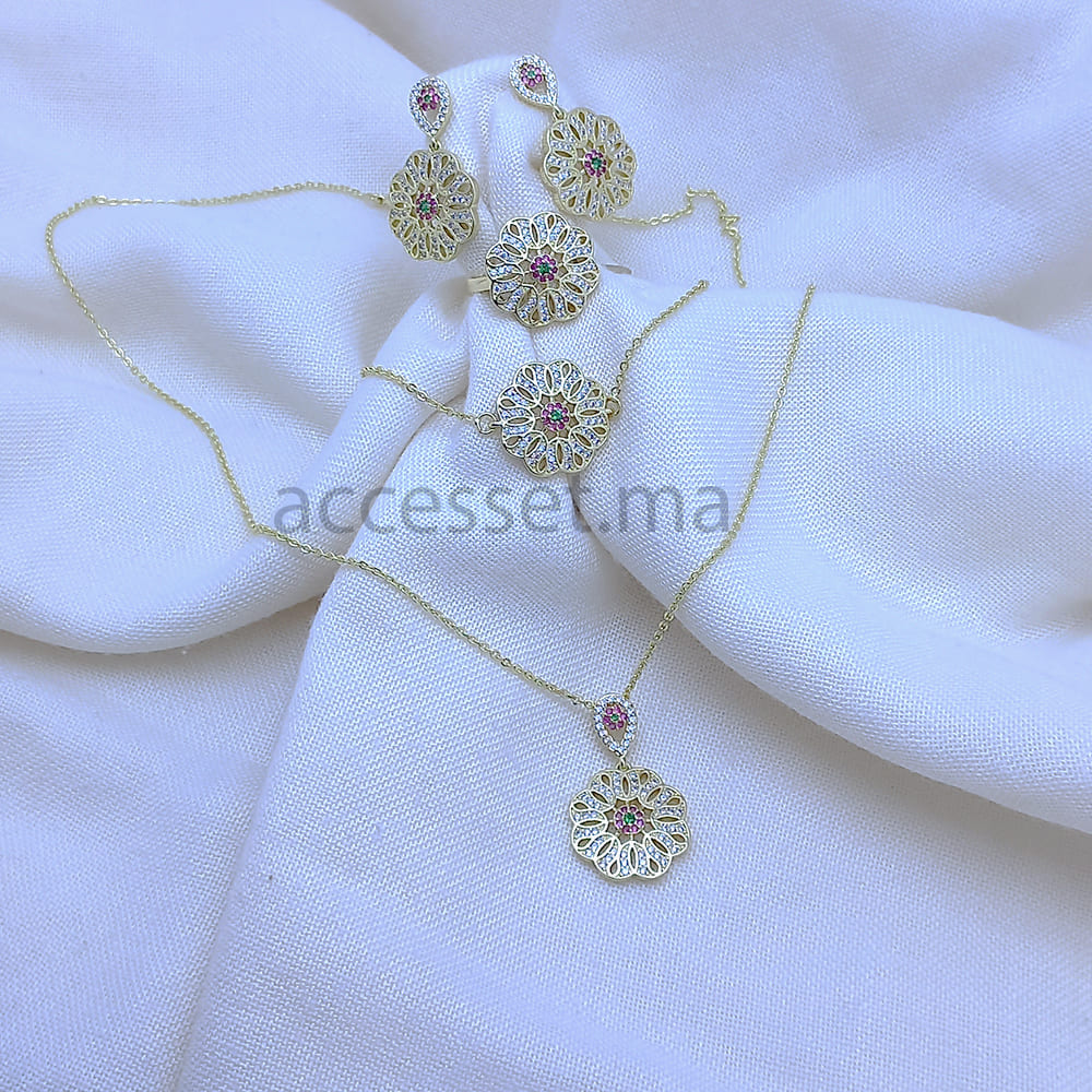 Ensemble (collier, gourmette, bague et boucles)