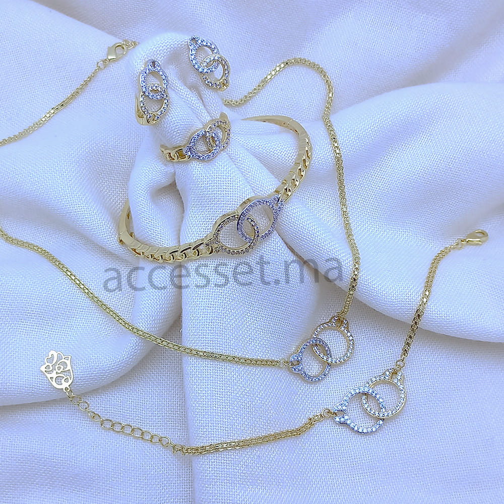 Ensemble (collier, bracelet, gourmette, bague et boucles)